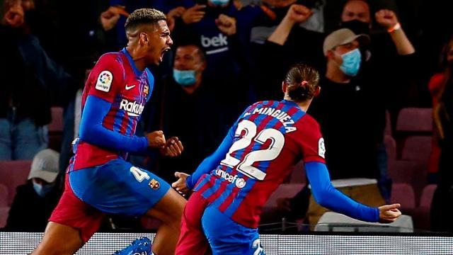 1632174668229001153.jpg 890380b9-3f8f-40d4-b824-5381c0373604_alta-libre-aspect-ratio_default_0.jpg