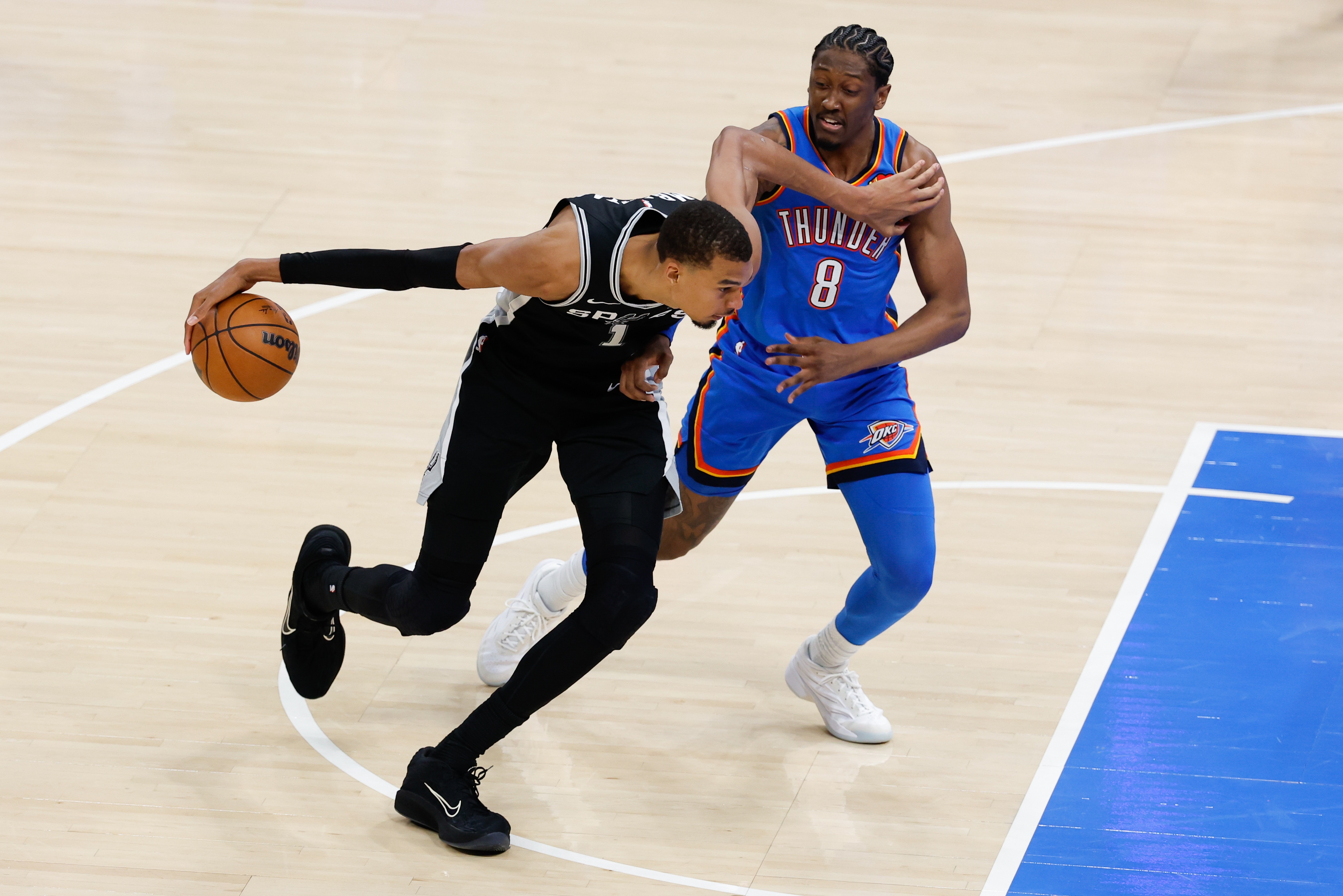 世界杯客户端更新说明-NBA彩经:雷霆主场小胜马刺扳平比分